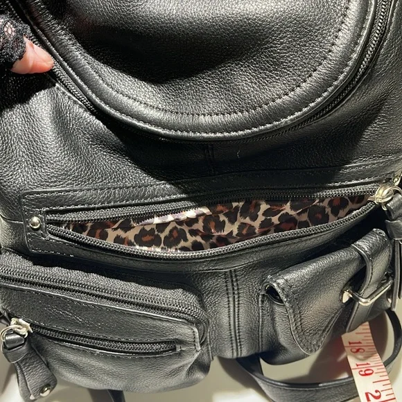 PELLE STUDIO Pebble Leather Backpack Sling Bag, Black, Leopard fabric interior - Picture 12 of 15